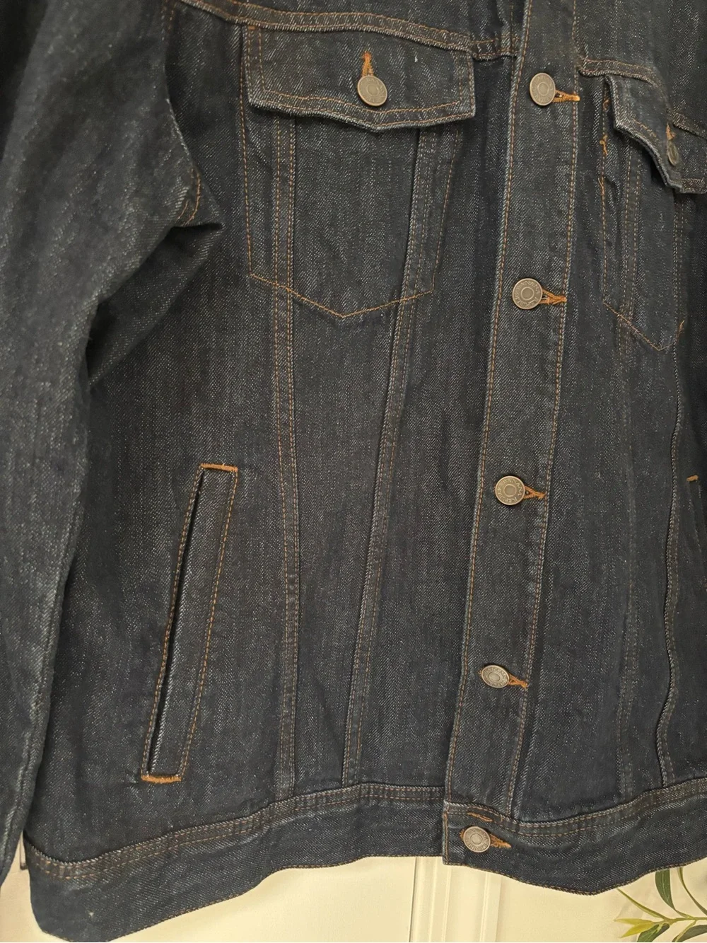 Banana Republic Men’s XL Dark Wash Denim Trucker Jacket